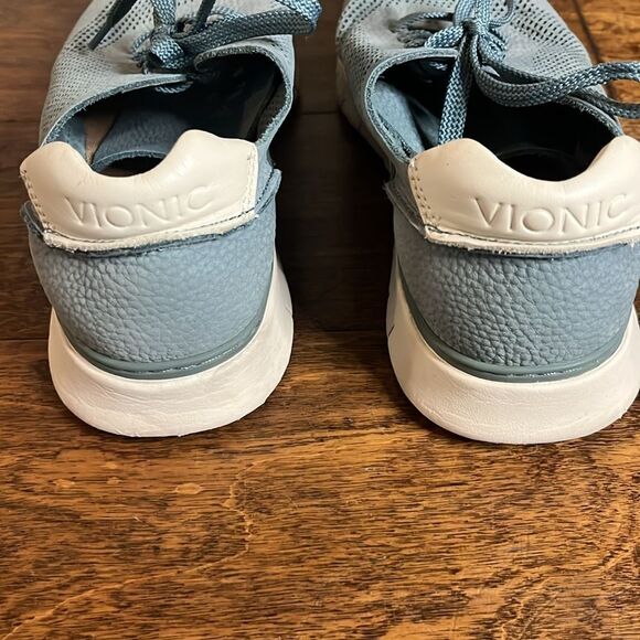 Vionic Women's Vionic Joey Blue Nubuck Leather Sneaker, size 8.5 - Picture 4 of 10